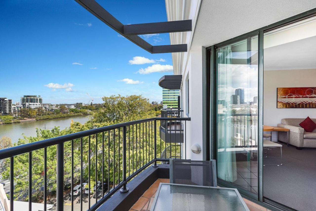 Central Cosmo Apartment Hotel Brisbane Exterior photo