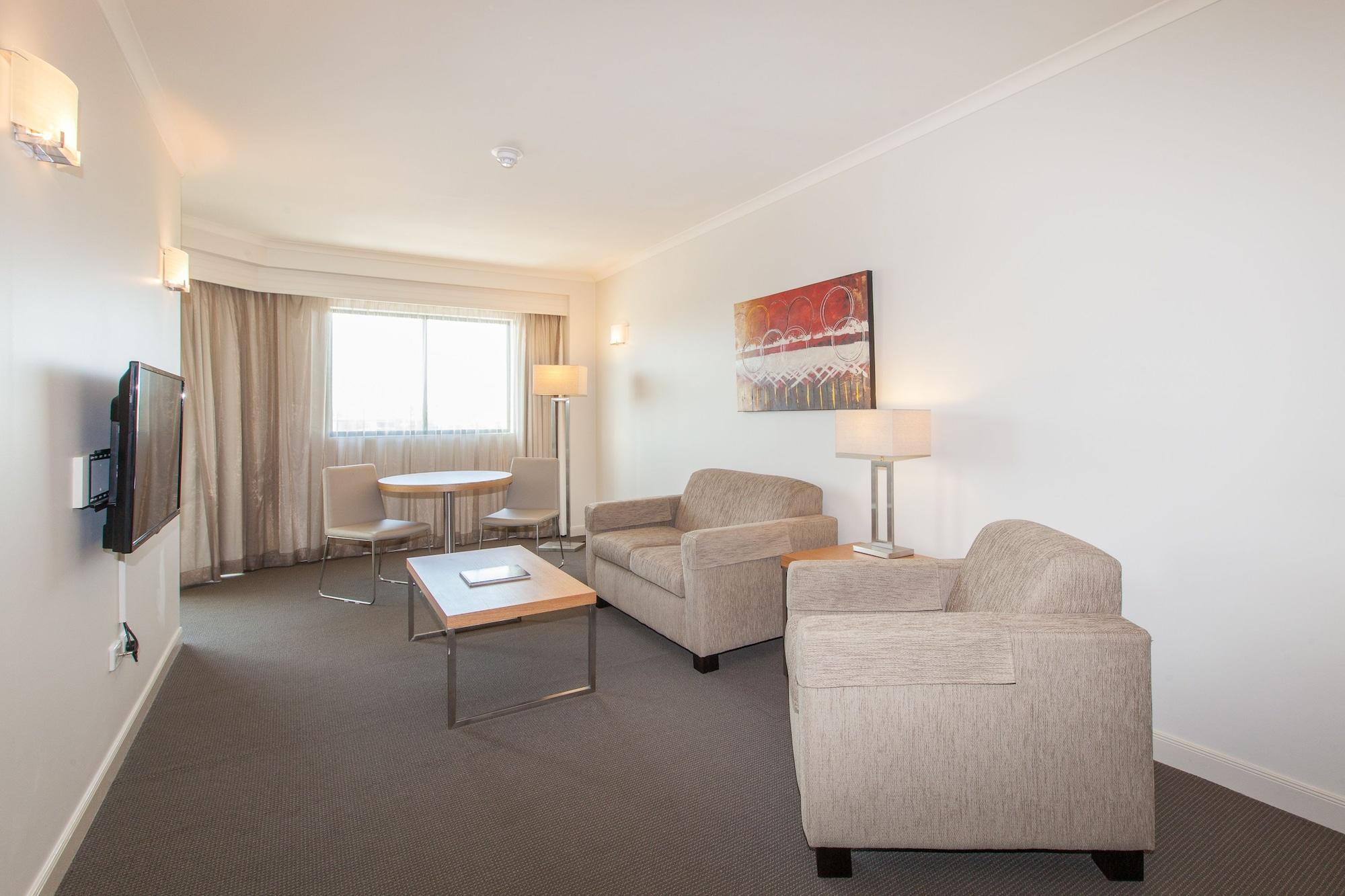 Central Cosmo Apartment Hotel Brisbane Exterior photo