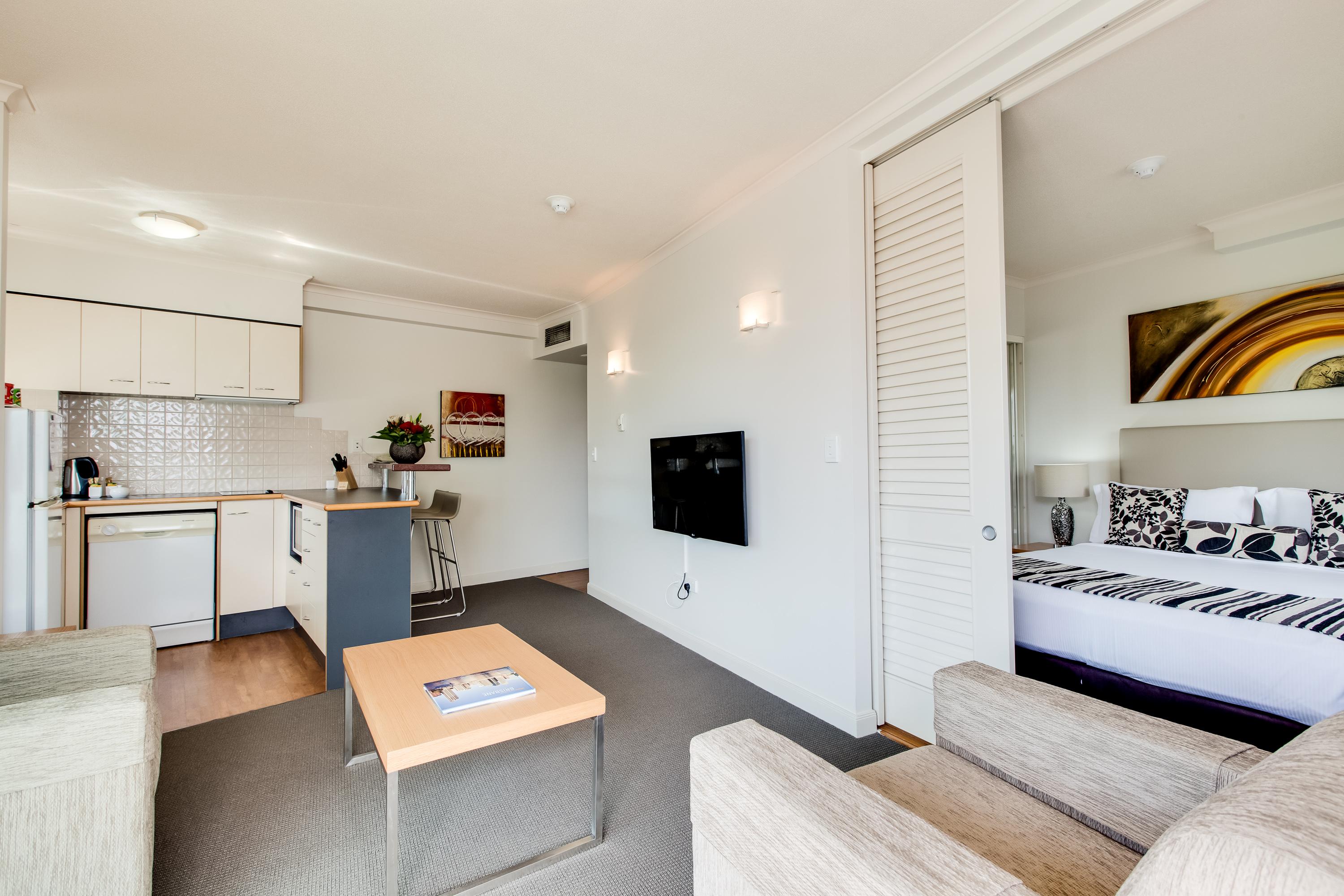 Central Cosmo Apartment Hotel Brisbane Exterior photo