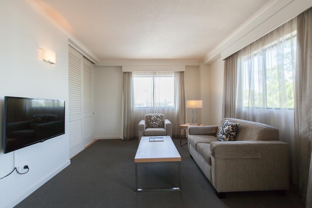 Central Cosmo Apartment Hotel Brisbane Exterior photo