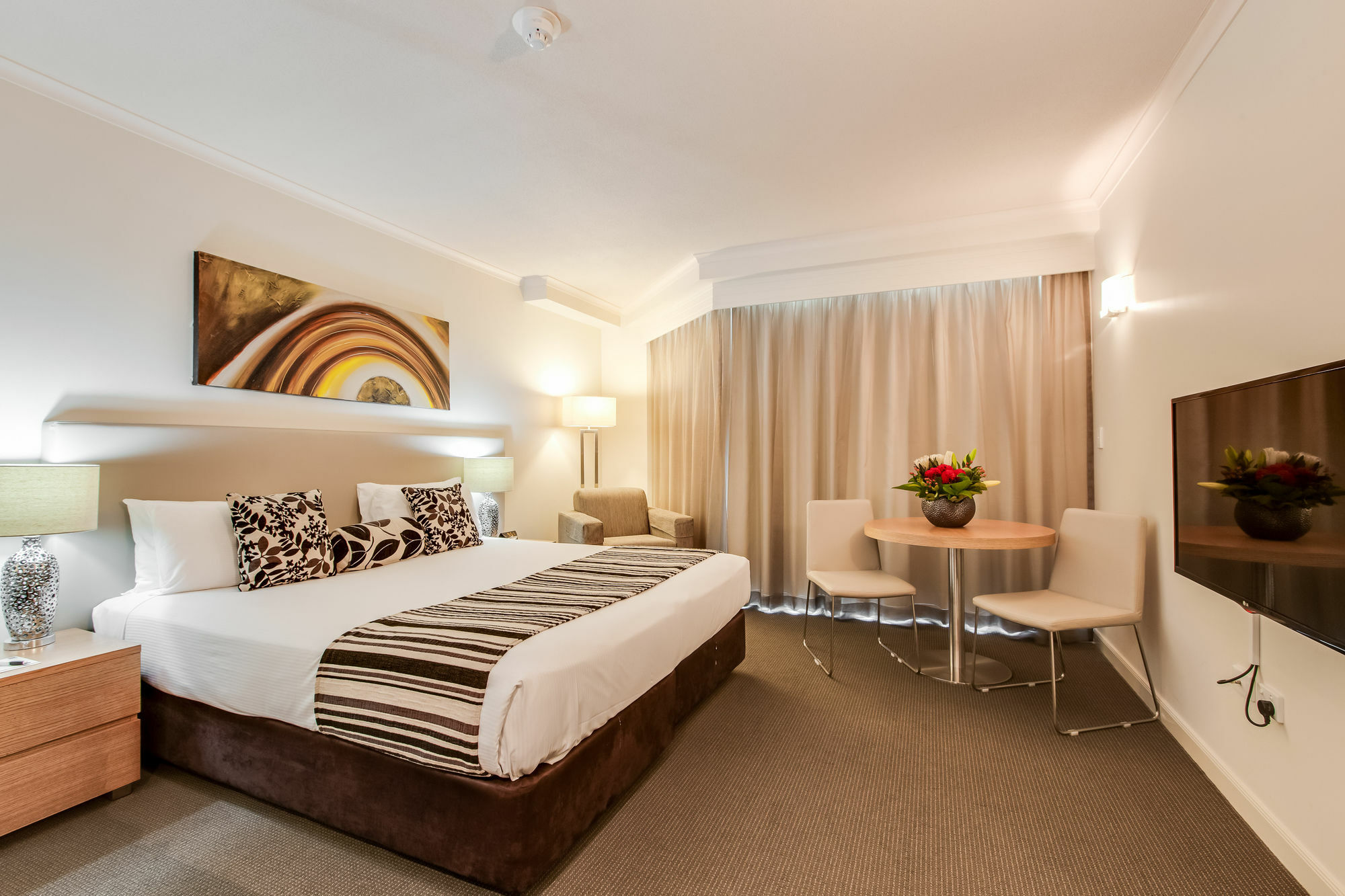 Central Cosmo Apartment Hotel Brisbane Exterior photo